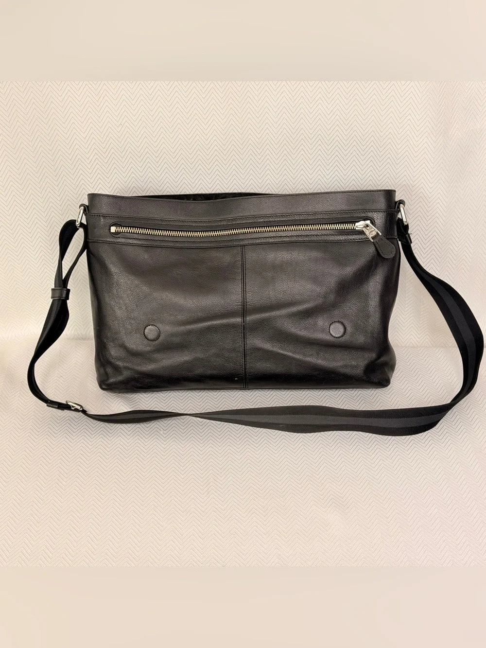 Coach Charles Messenger Bag Men’s Black Leather with Black Webbed Strap